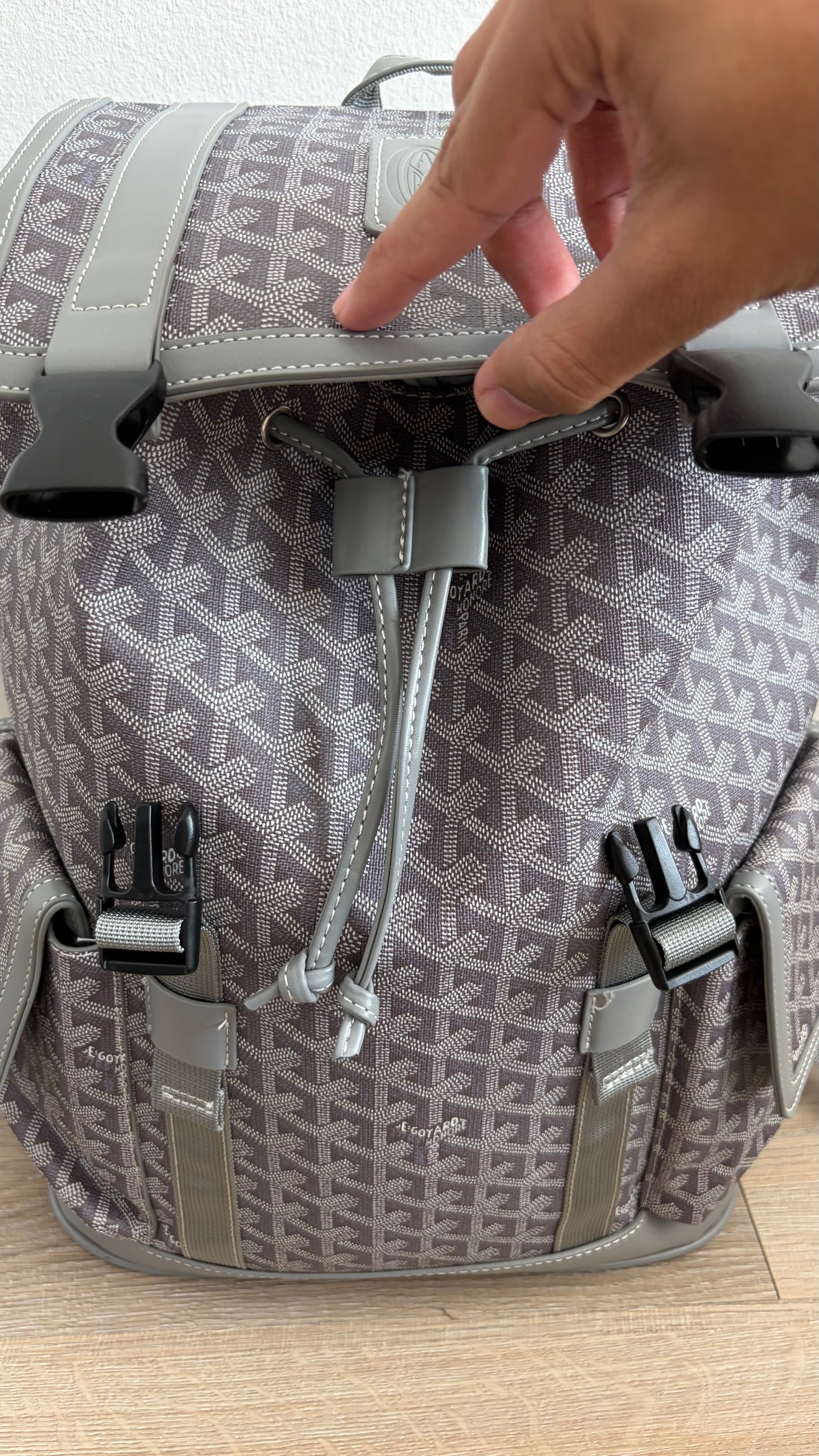 Grey Pattern backpack